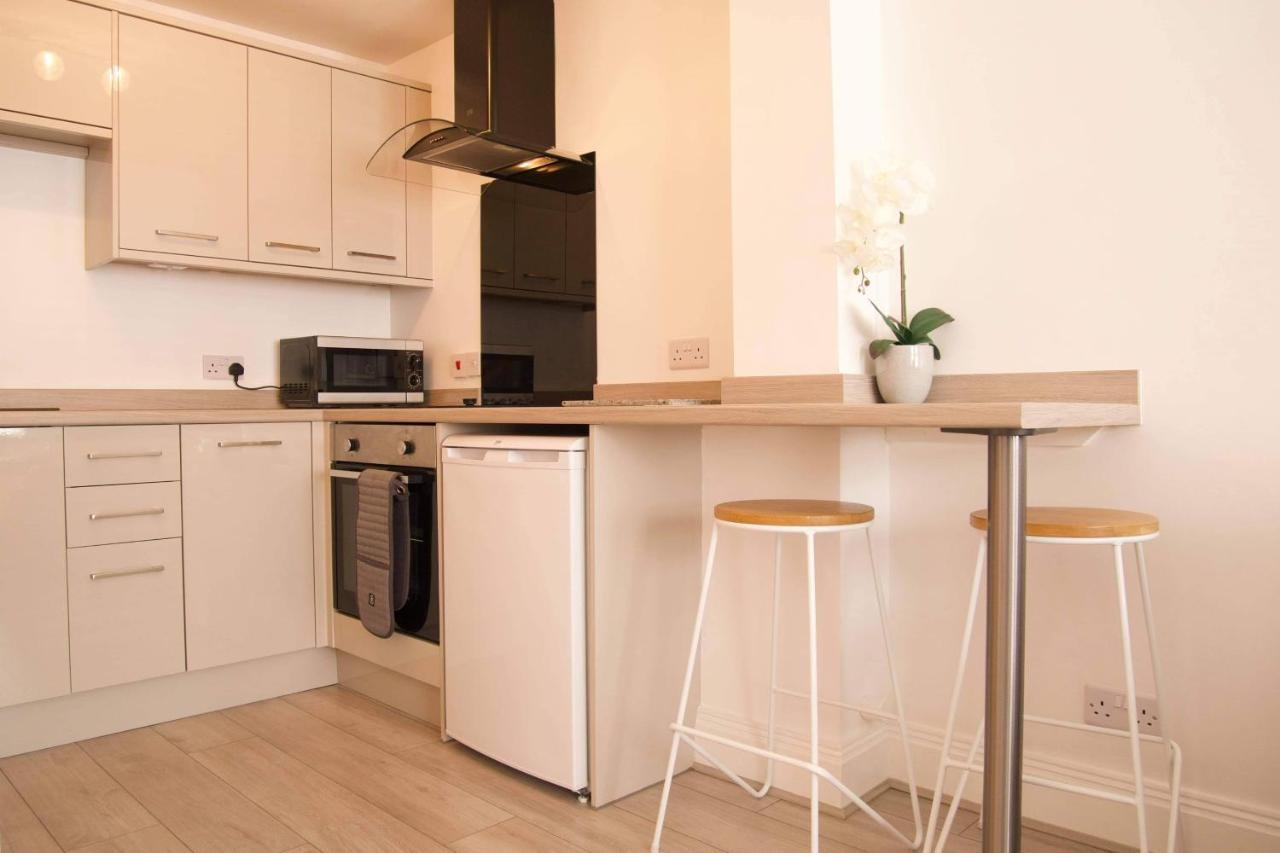 York City Centre, Recently Renovated 2 Bedroom Flat Luaran gambar